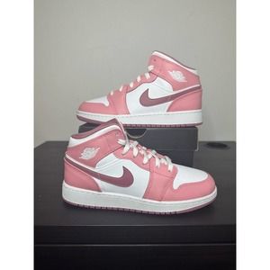 Nike Air Jordan 1 Mid Valentine's Day Size 6.5 Youth / 8 Women's DQ8423-616 NEW